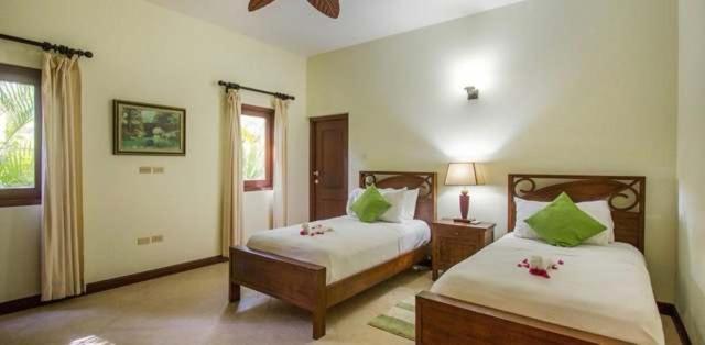 Hospitality Expert Little Waters Villa Negril Bagian luar foto