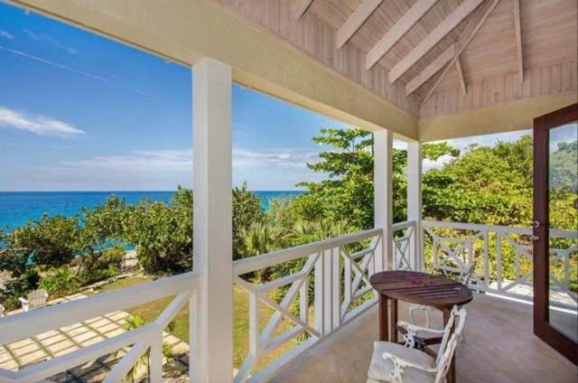 Hospitality Expert Little Waters Villa Negril Bagian luar foto